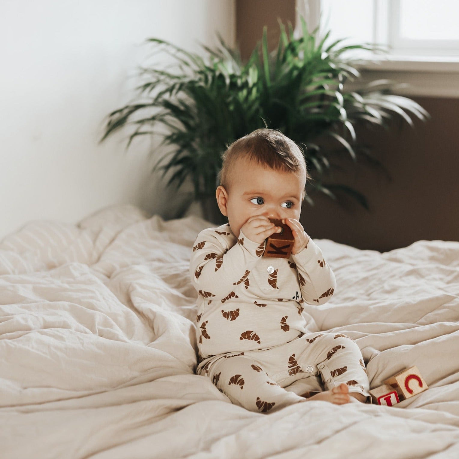 Monsieur Mini - Onesie Croissant