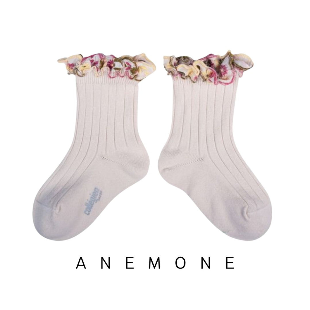 [預購] Collegien | Anemone - Ruffle Ribbed Ankle Socks (Snow White)