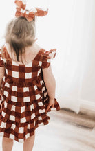 Load image into Gallery viewer, Gingham Dress 格紋裙子 4Y
