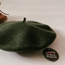 Load image into Gallery viewer, Le Beret Francais - 兒童貝雷帽 (Dark Green)
