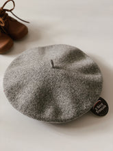 Load image into Gallery viewer, Le Beret Francais - 兒童貝雷帽 (Light Heather Grey)
