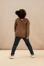 Load image into Gallery viewer, Studio Bohème - Sweatshirt (Chocolat Ours)
