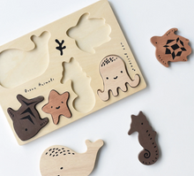 Load image into Gallery viewer, Wee Gallery - Wooden Tray Puzzle (Ocean Animals)
